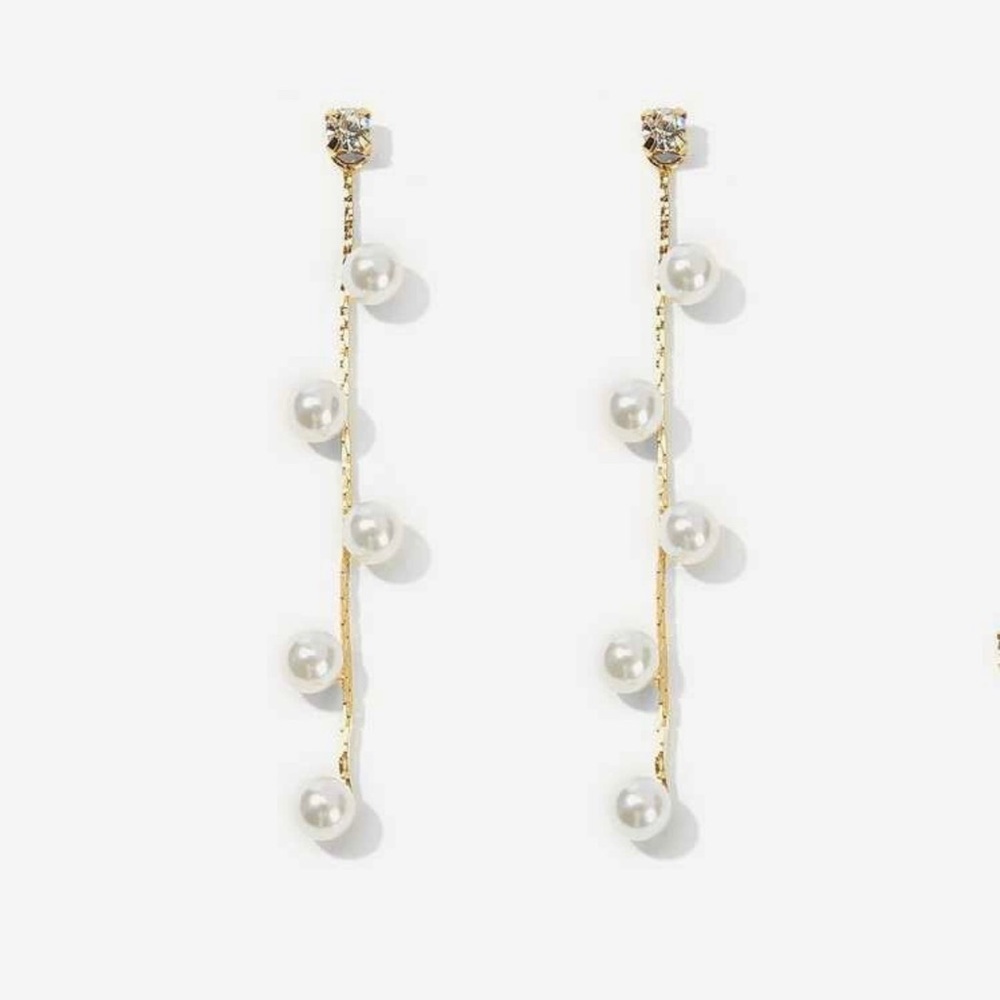 3/$30 ๐ Long Rhinestone Faux Pearl Earrings - Picture 3 of 4